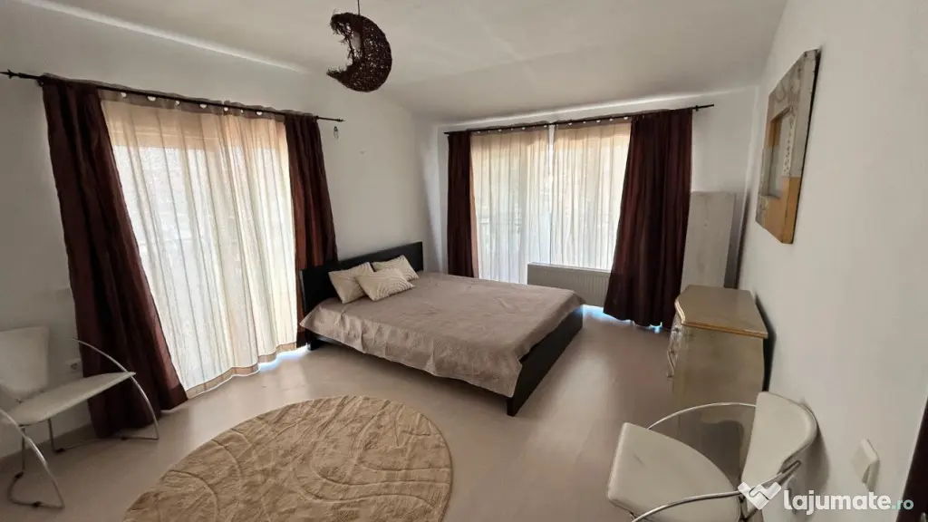 Apartament 2 camere, 3 balcoane + parcare, Eroilor - Ocupabi