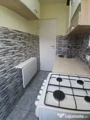 Apartament de 2 camere zona FLORILOR,