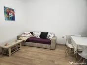 Apartament cu 2 camere, 55mp, la curte comuna, in zona Centr