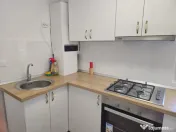 Apartament cu 2 camere, 55mp, la curte comuna, in zona Centr