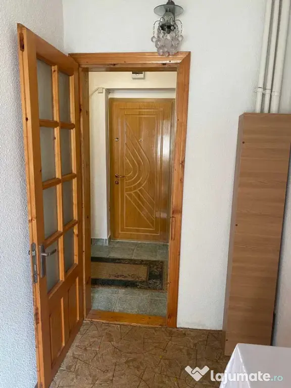 Garsoniera confort sporit - etaj 3 Zona Zamca