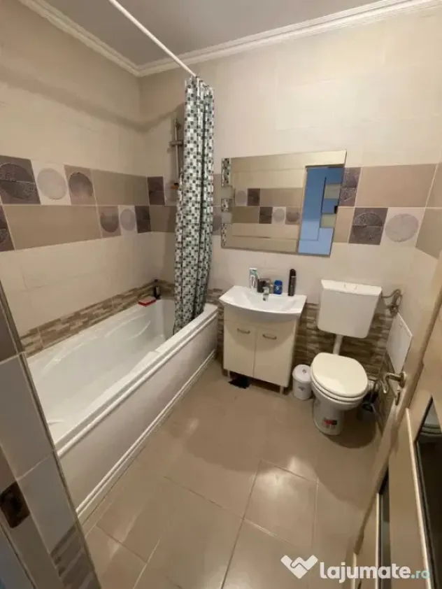 Apartament 3 camere 61mp+balcon 2mp zona Teilor