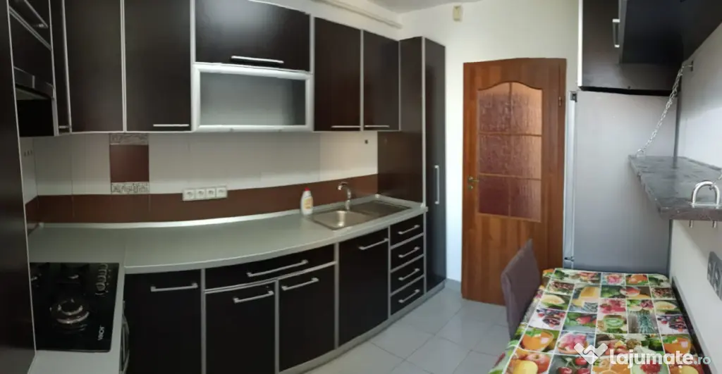 Apartament 3 camere 68 mp | balcon 4 mp | zona Tineretului |