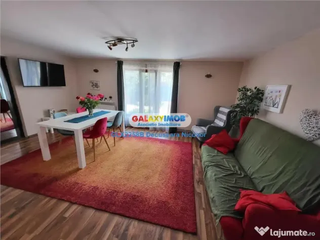 Casa, Str. Rachitei , 4 dormitoare si 1 living, 700 euro