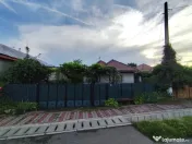 Casa si 2166 mp teren Magureni 