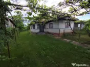 Casa si 2166 mp teren Magureni 