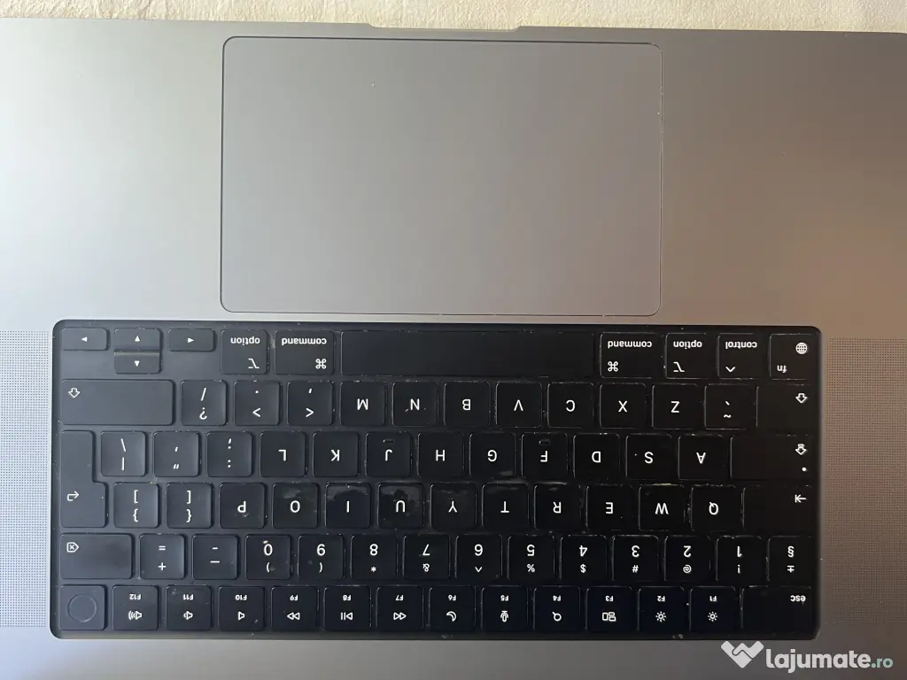 MacBook Pro 16” 2021 M1 Pro 10-core / 16GB / 1TB SSD/ Stare foarte bună