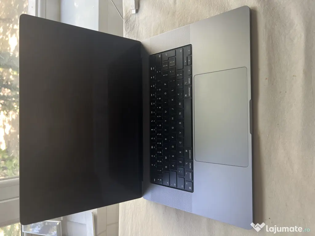 MacBook Pro 16” 2021 M1 Pro 10-core / 16GB / 1TB SSD/ Stare foarte bună
