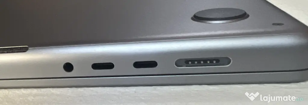 MacBook Pro 16” 2021 M1 Pro 10-core / 16GB / 1TB SSD/ Stare foarte bună