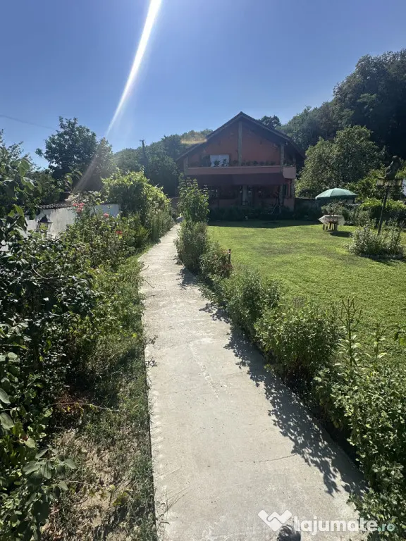 Casă zona Budești pretabilă pensiune.