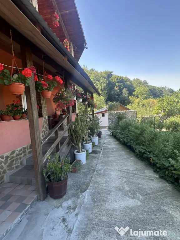 Casă zona Budești pretabilă pensiune.