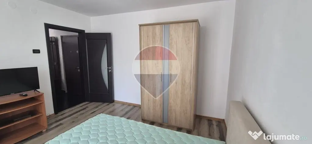Garsonieră modernă | Centrală Piatra-Neamț | Mobilat?...