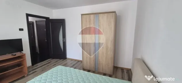 Garsonieră modernă | Centrală Piatra-Neamț | Mobilat?...