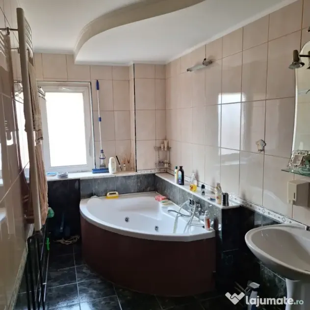 Apartament 3 camere 95mp et3 Gavana3 renovat Rate Proprietar