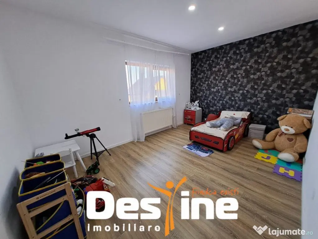 MIROSLAVA, CASA, 121 MP, INDIVIDUALA P+1, 224.900 EURO