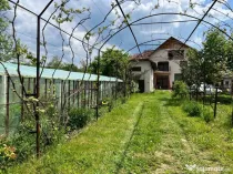 Casă P+E, 6 camere + teren 3.374 mp, Vulcana-Pandele