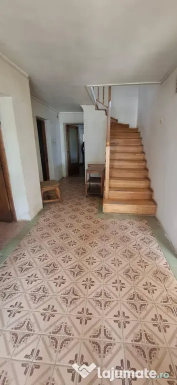 Casă P+E, 6 camere + teren 3.374 mp, Vulcana-Pandele