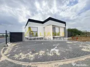 Casa pe parter cu 3 dormitoare si teren de 425 mp complex... 