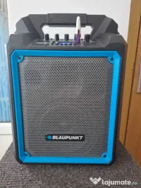 Boxa portabila Blaupunkt MB06, cu tehnologie Bluetooth si putere de 500 W.