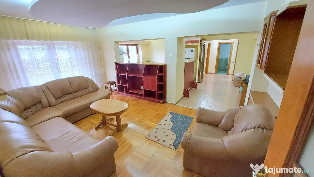 Apartament 3 camere , CENTRAL - ,INDEPENDENTEI UMF