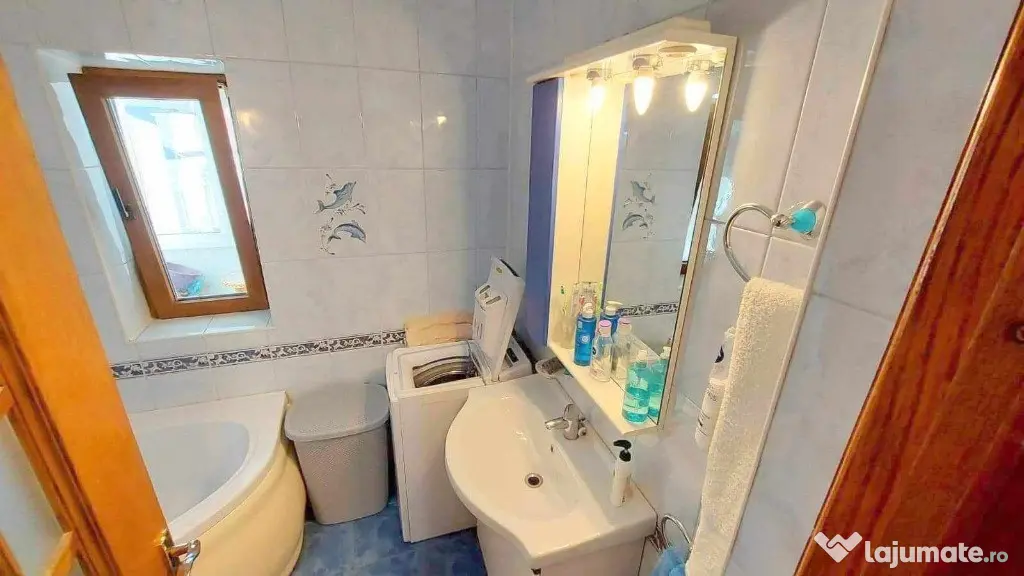 Apartament 3 camere , CENTRAL - ,INDEPENDENTEI UMF