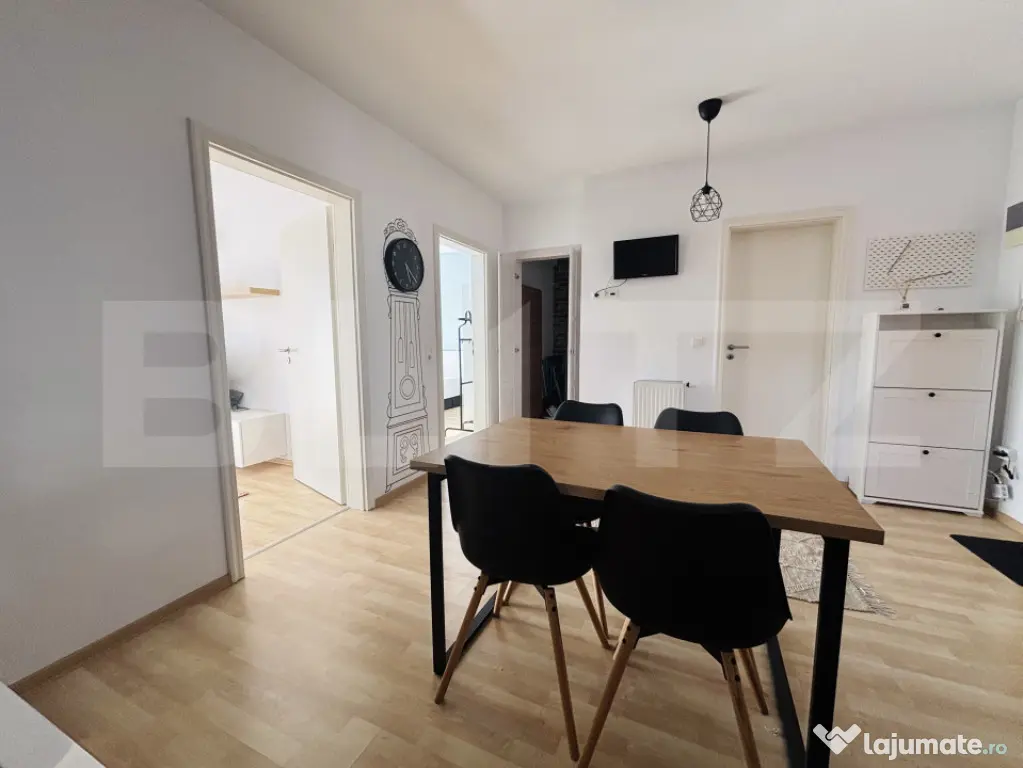 Apartament 2 camere, vedere panoramică spre Tâmpa