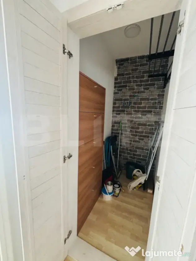 Apartament 2 camere, vedere panoramică spre Tâmpa