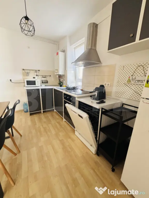Apartament 2 camere, vedere panoramică spre Tâmpa