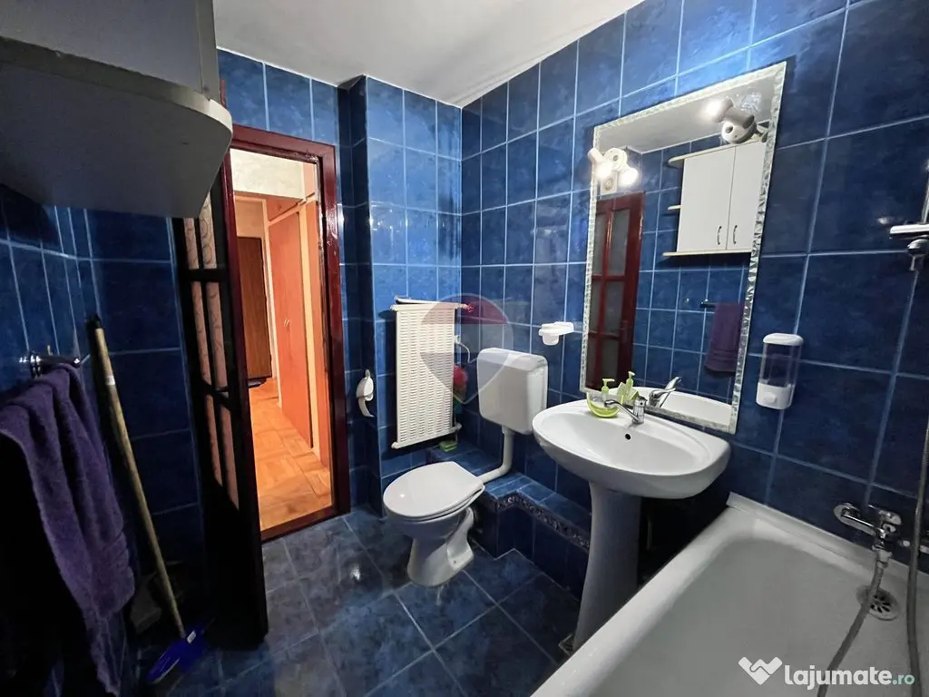 Apartament cu 2 camere de vânzare în zona Rogerius