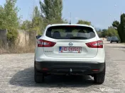 Nissan Qashqai 2WD*1.5 diesel*2017 luna 04*navigatie*factura+fiscal si nr.rosii 