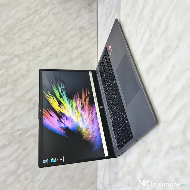 Laptop HP 15 AMD Ryzen 7 5825U 15.6" 16GB SSD 512GB Zeus Amanet Militari 35943
