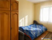 Calea Bucuresti,3 camere,decomandate, etaj 2, 87mp, 2bai, 