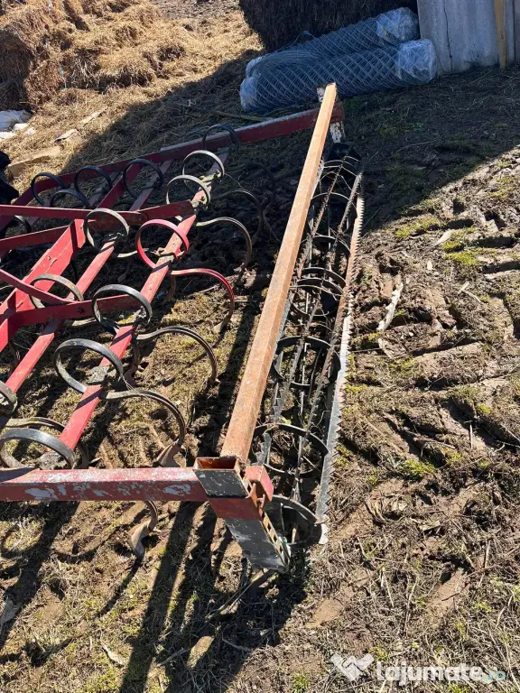 Combinator / Cultivator agricol