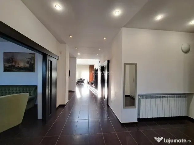 Vila cu piscina - Buftea - 8 camere - 4 bai - 620mp - 2500mp