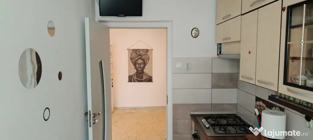 Apartament 3 camere de închiriat Suceava central prefectura