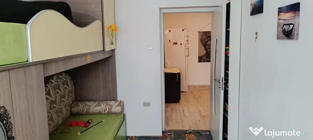 Apartament 3 camere de închiriat Suceava central prefectura