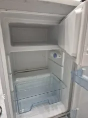 Frigider Carrefour Home CRT100W-11 (HS-130RN) 
