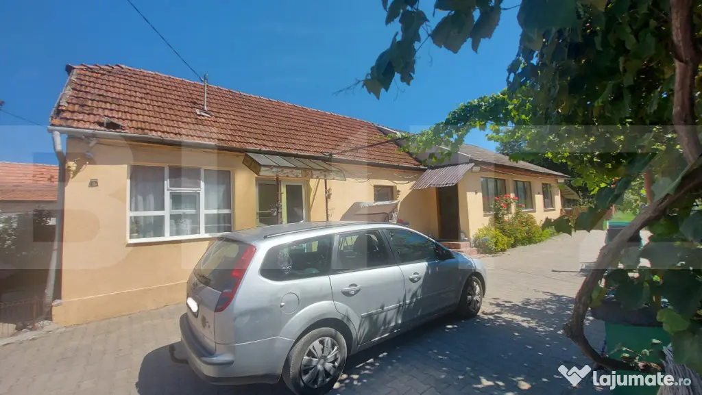 Casa buna cu 1.800 mp teren I Araci, lângă Vâlcele