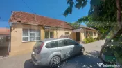 Casa buna cu 1.800 mp teren I Araci, lângă Vâlcele 