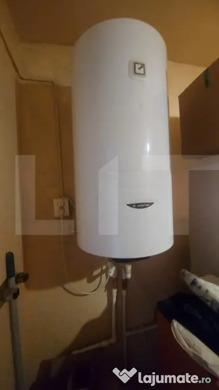Casa buna cu 1.800 mp teren I Araci, lângă Vâlcele