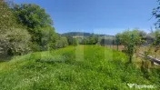 Casa buna cu 1.800 mp teren I Araci, lângă Vâlcele 