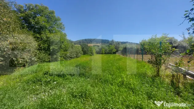 Casa buna cu 1.800 mp teren I Araci, lângă Vâlcele