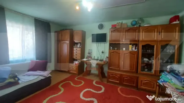 Casa buna cu 1.800 mp teren I Araci, lângă Vâlcele