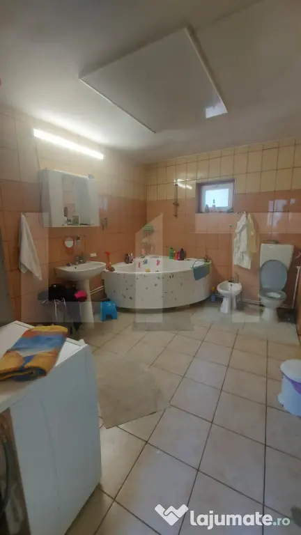 Casa buna cu 1.800 mp teren I Araci, lângă Vâlcele