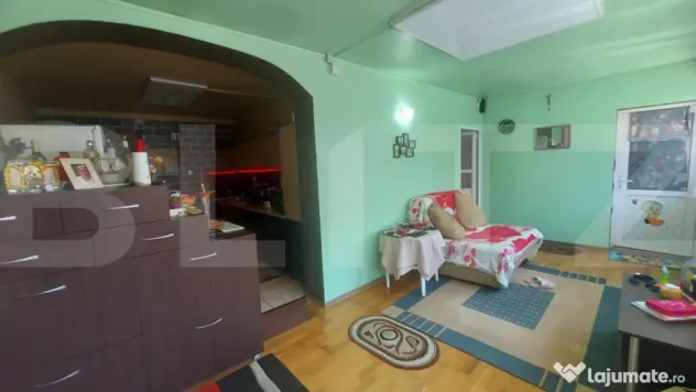 Casa buna cu 1.800 mp teren I Araci, lângă Vâlcele
