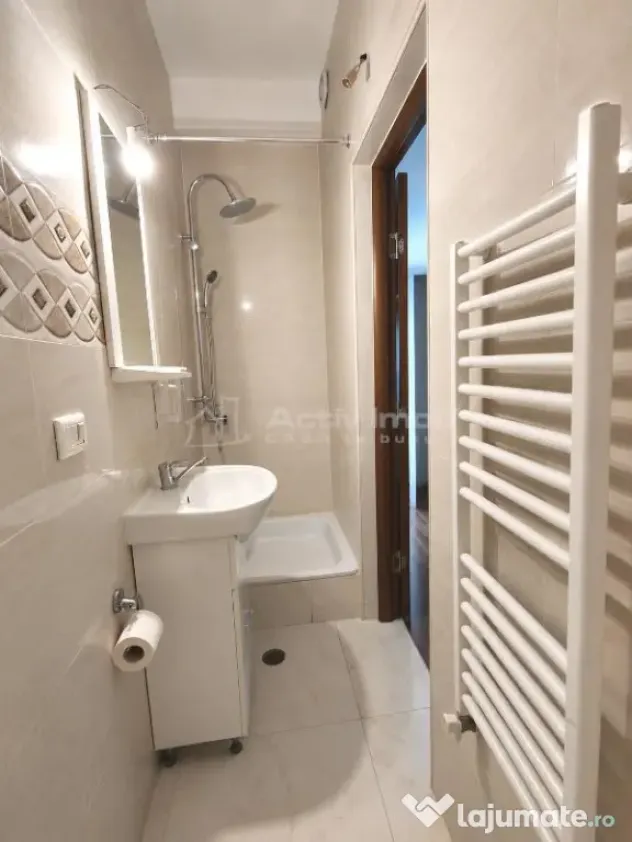 - Casa - Vila - Prelungirea Ghencea - Margelelor - Safirulu