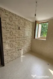 Casa / Vila ( P + 1 ) De Vanzare Zona Burdujeni