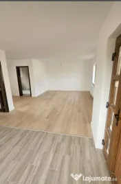 Casa / Vila ( P + 1 ) De Vanzare Zona Burdujeni