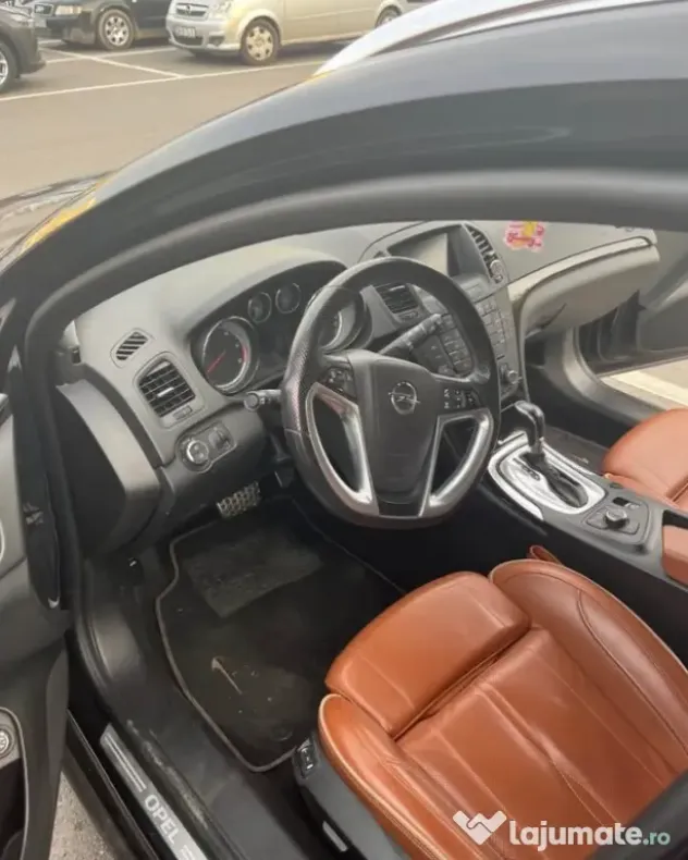 Vând Opel Insignia Sports Tourer 2.0 CDTI BiTurbo, 196 CP, 4x4 permanent