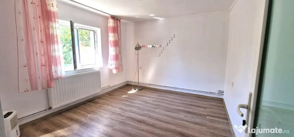 Casa din BCA cu teren 2100 mp